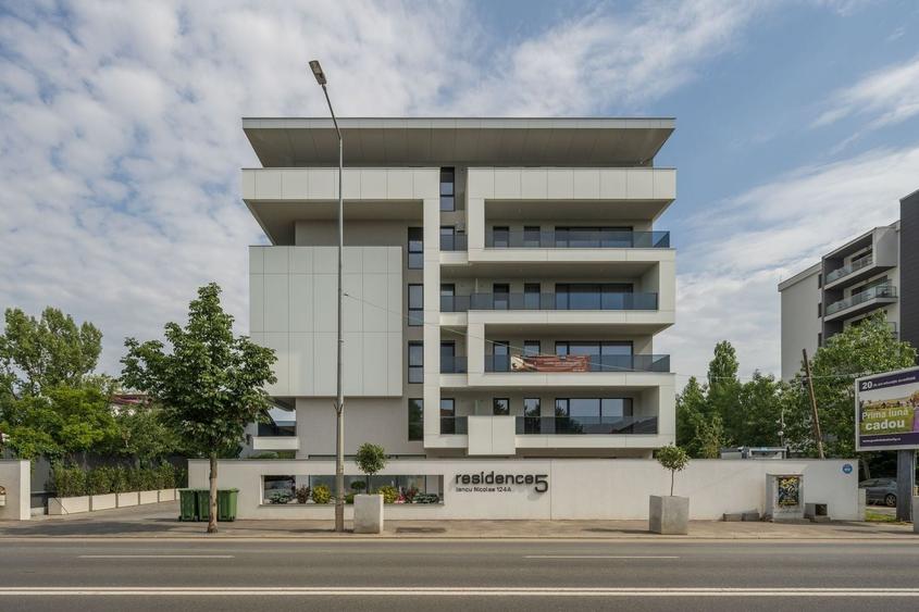 Apartament cu 4 camere decomandat în Nord