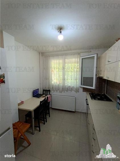 Apartament cu 4 camere decomandat în Ozana