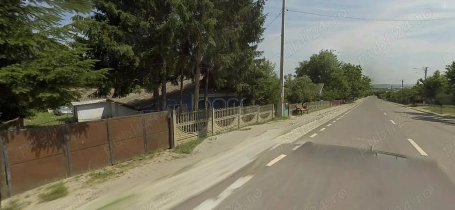 Casă cu Teren 2700 Mp în Iazu Nou