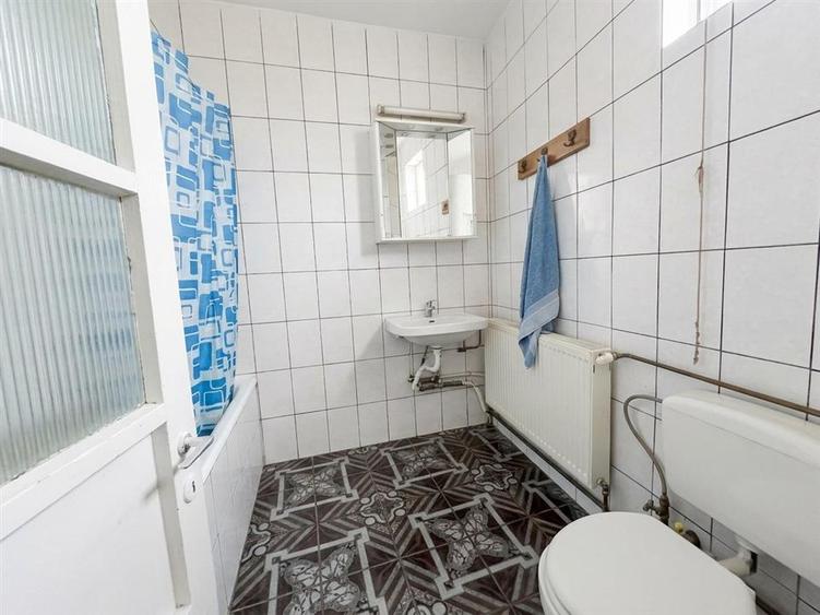 Casă cu 4 camere cu Teren 496 Mp în Iosia