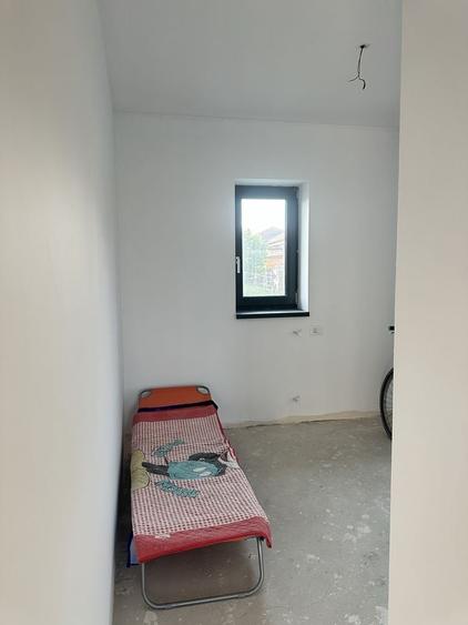 Casă cu 3 camere în Cătămărești