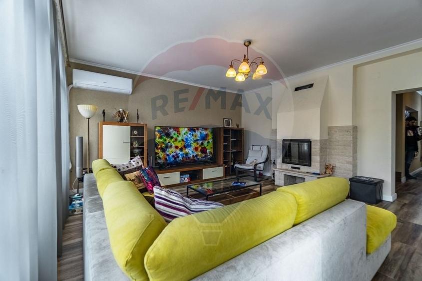 Casă spațioasă 350 mp utili, Teren 650 mp, Garaj subteran, Tractorul - 19