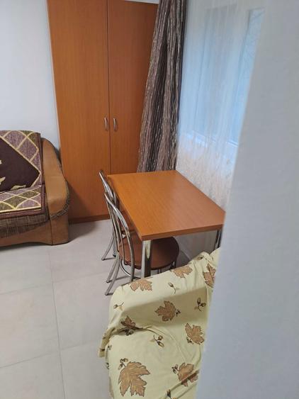 Dau in chirie zona pod ira camera ,bucatarie, baie hol - 7