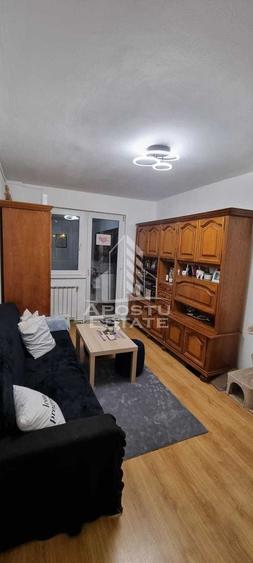 Apartament cu 3 camere, etajul 1, centrala proprie, zona Girocului - 2