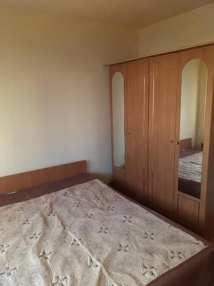 Proprietar, inchiriez apartament cu 3 camere - 9