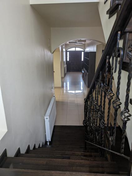 Eleganta si generoasa,robusta,str.linistita,sens unic,curte verde,intimitate,lux - 17