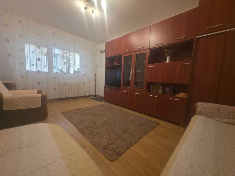 Apartament cu 2 camere decomandat în Dristor