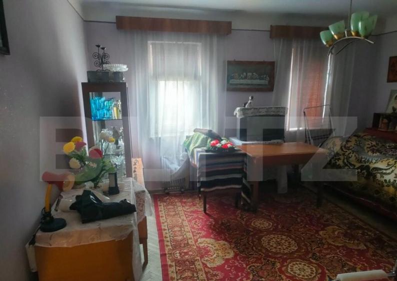 Apartament la casa, zona centrala, 100 mp utili, Radauti - 1
