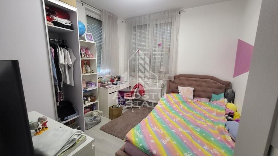 Apartament cu 3 camere,2 bai,renovat,complet mobilat utilat,Girocului - 11