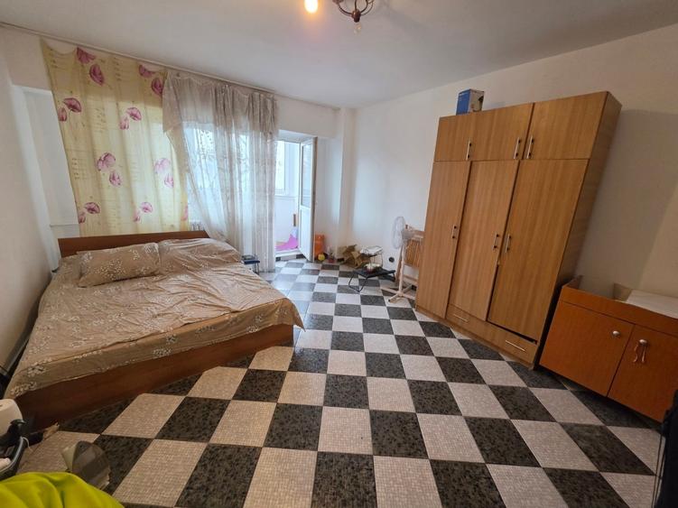 Piata Muncii, 5 minute metrou, pe Apostol Margarit, bloc 1987, reabilitat - 5