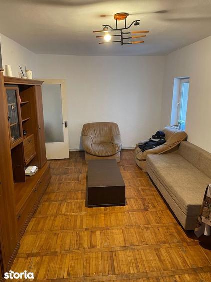 Apartament 3 camere, balcon, etaj 6, zona dr.Stanca - 1