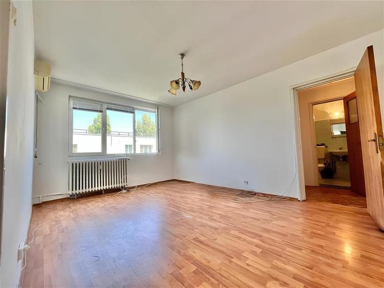 Apartament cu 3 Camere de Vanzare in zona Giurgiului - 2