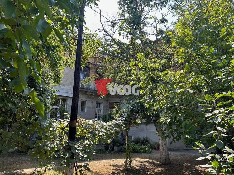 Cladire istorica pretabil pentru Birouri/Clinica/Rezidential - 2