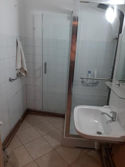 Apartament cu 2 camere, decomandat, zona Palas - 5