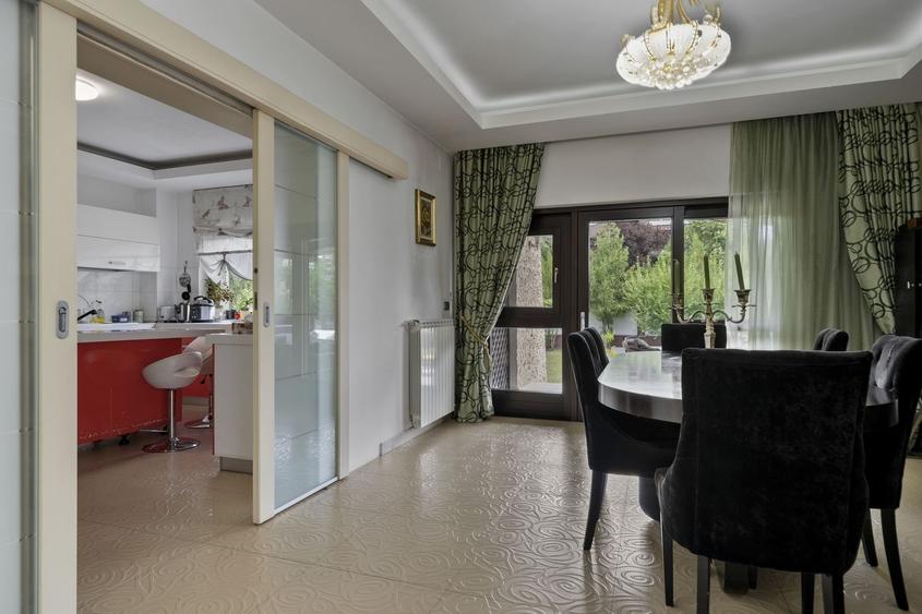 Vila clasică cu piscină și teren generos, într-un cadru verde, zona Băneasa - 7