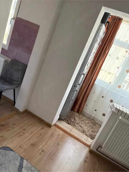 Vand apartament 3 camere , Trivale - 9