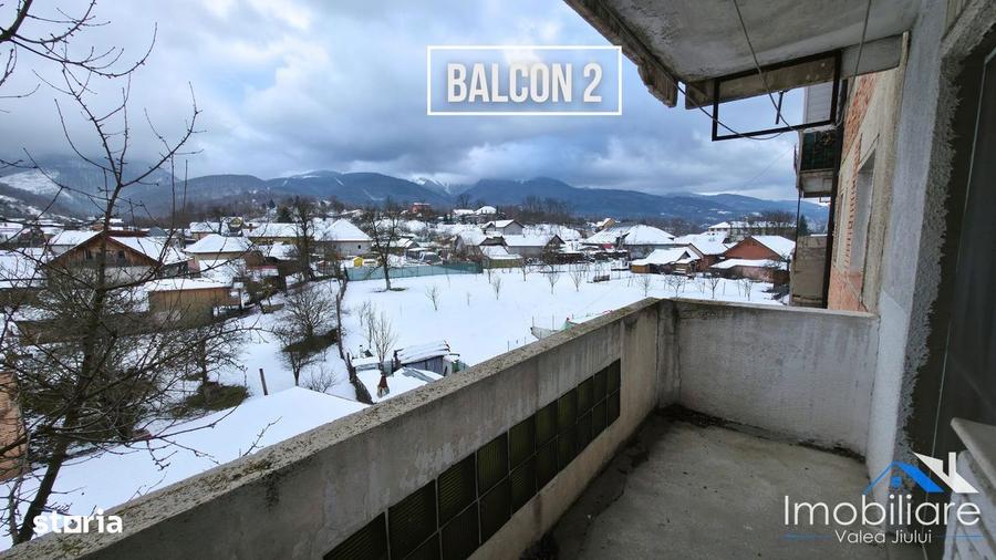 Apartament spa?ios 3 camere Vulcan, Zona Dinca | 75 mp | Etaj 3 - 3