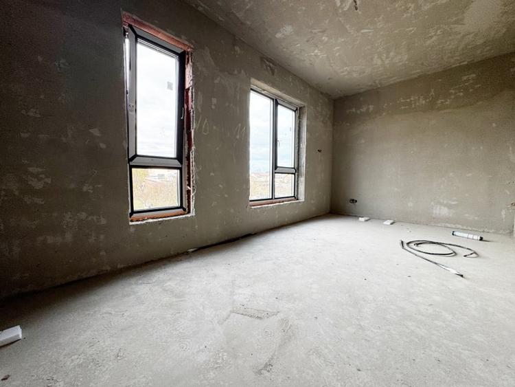 Duplex 4 camere, 100mp utili +12mp terasa, pozitie excelenta -Giroc - 5