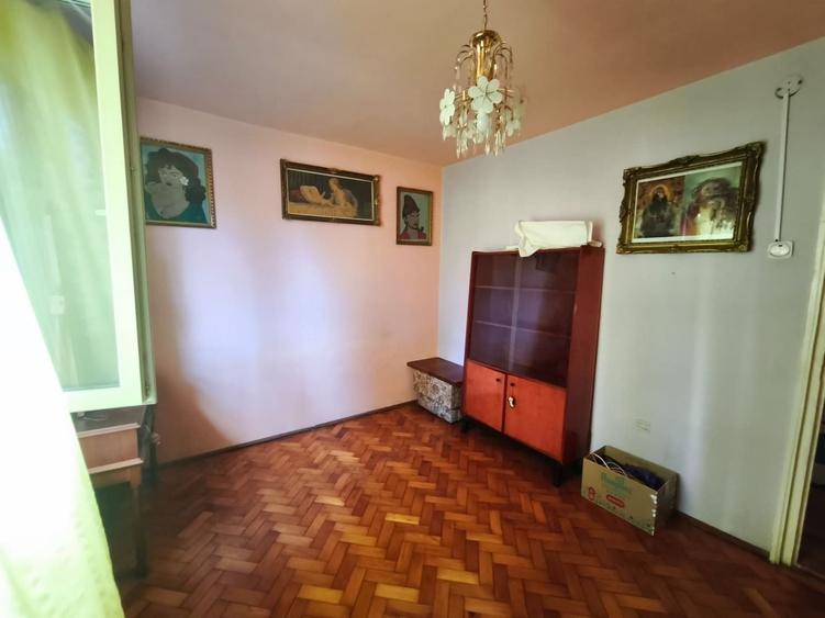 Apartament 2 camere, decomandat, parter cu balcon, GARAJ,  zona Mercur - 17