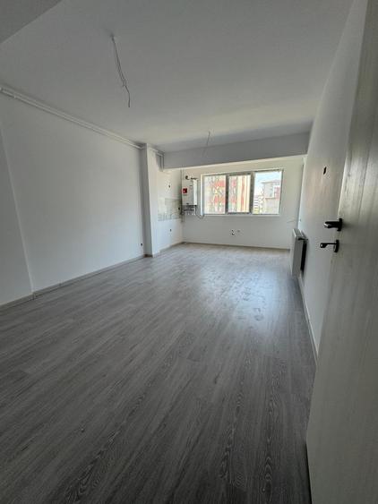 Apartament cu 2 camere, Studio, 46 mp - Metrou Berceni - - 4