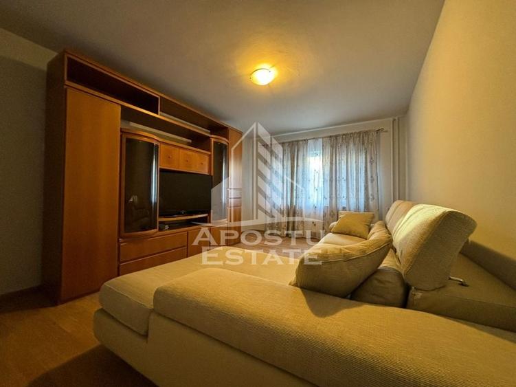 Apartament 3 camere, Decomandat, zona Lipovei - 2