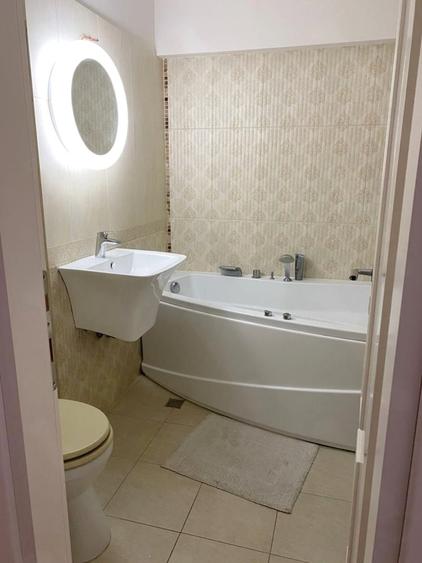 Apartament cu 4 camere decomandat în 13 Septembrie