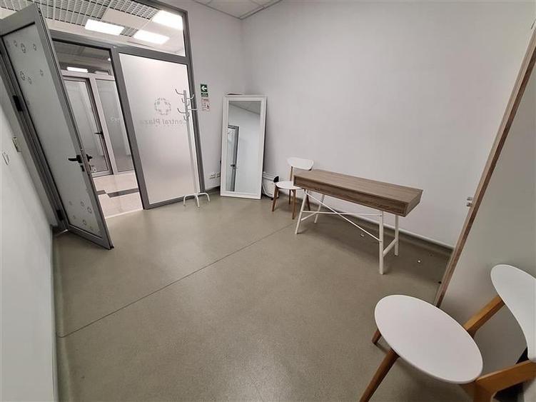 Spații moderne de închiriat  zona Tic Tac, etaj 1 - 3