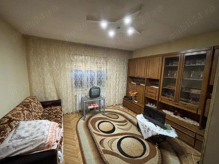 Casa de vanzare in Cuvin - 3