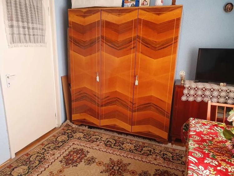 Se vinde apt 2 camere, semidecomandat, in suprafata de 53.7 mp cu 51.5 mp utili, - 4