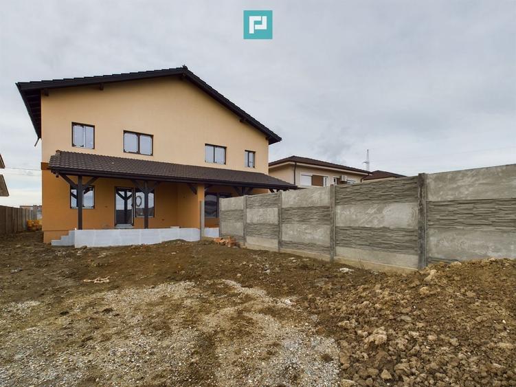 Duplex în Moșnița Nouă, în spate la Castel - 9