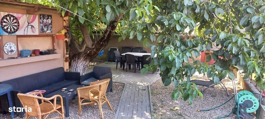 Casa in Biharia la strada principala cu 2 camere, bucatarie, baie - 4