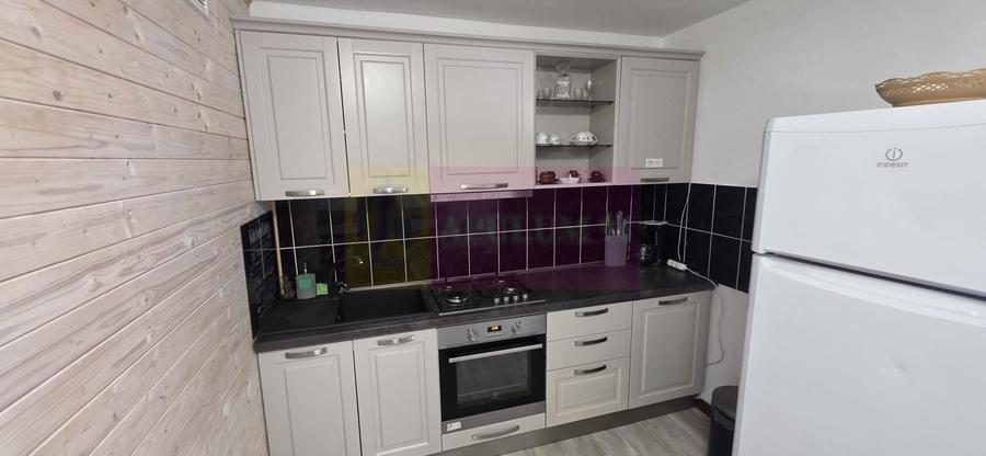 Vila de vânzare cu 8 camere și garaj in Busteni - 5