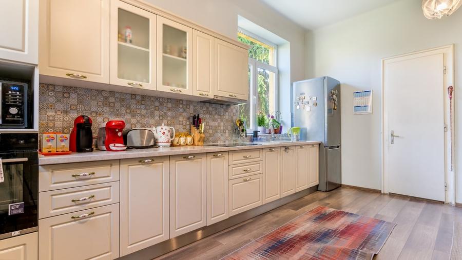 Duplex interbelic cu farmec istoric, în inima Clujului, Str. Crișan - 9