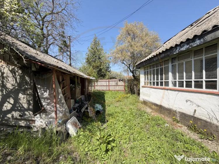 Casă cu 2 camere cu Teren 1047 Mp în Lunca