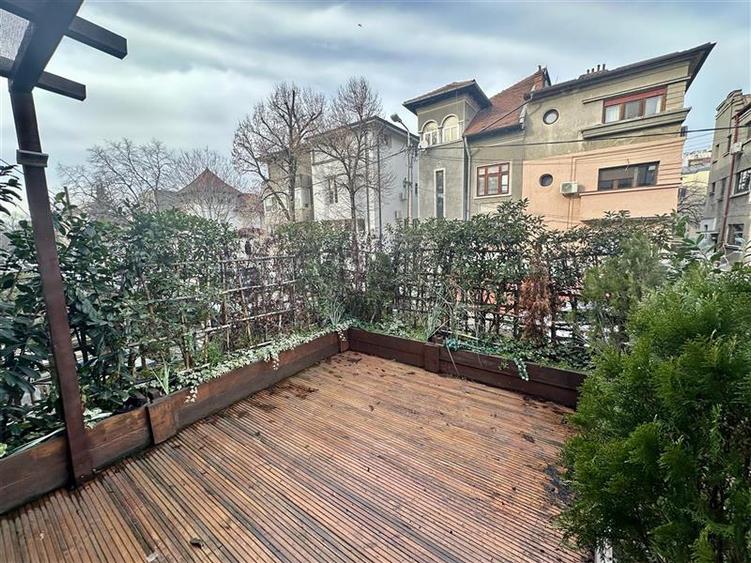 Vila 8 Camere Dorobanti - Potential Business, Rezidential sau Airbnb - 2