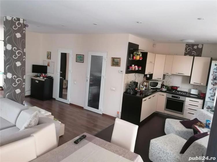 Vand casa cu etaj plus mansarda - 9