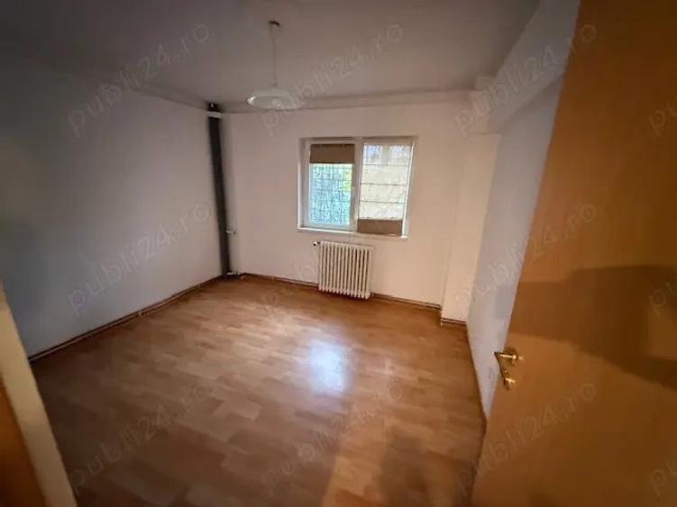 Apartament 4 camere, 100 mp, parter pretabil birouri activita?i economice - 8