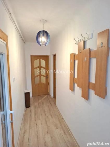 Vand garsoniera confort 1, cu pivnita si magazie.