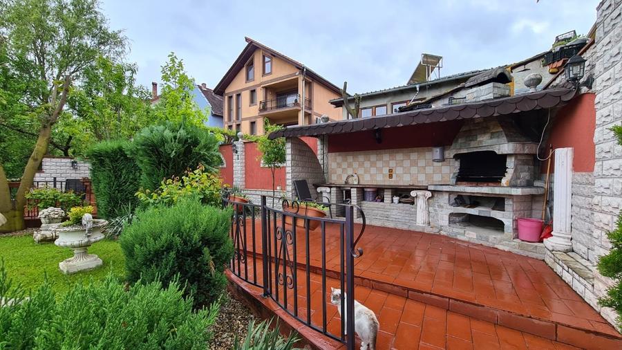 Vila zona Ultracentrala - 3