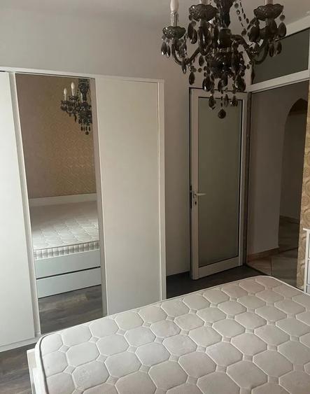 Apartament 4 camere de inchiriat Crangasi - 2