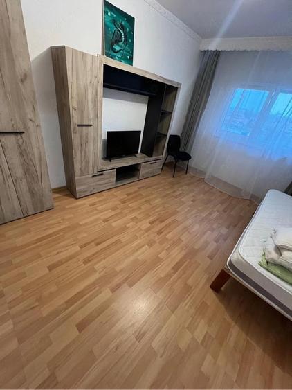 Inchiriez apartament 2 camere central - 3