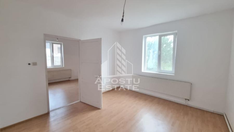 Casa individuala cu 5 camere in Giarmata - 1