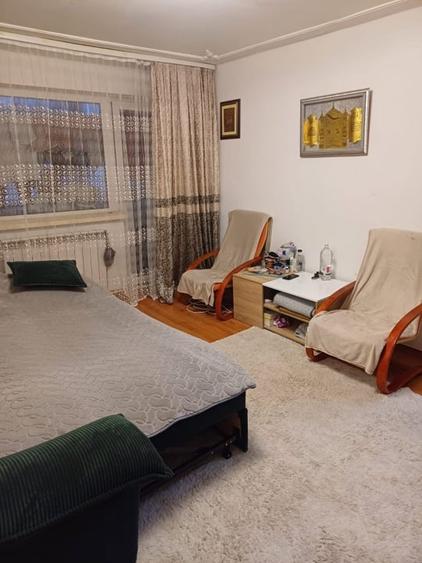 De vânzare – Apartament 2 camere, zona Casa de Cultură - decomandat - 3