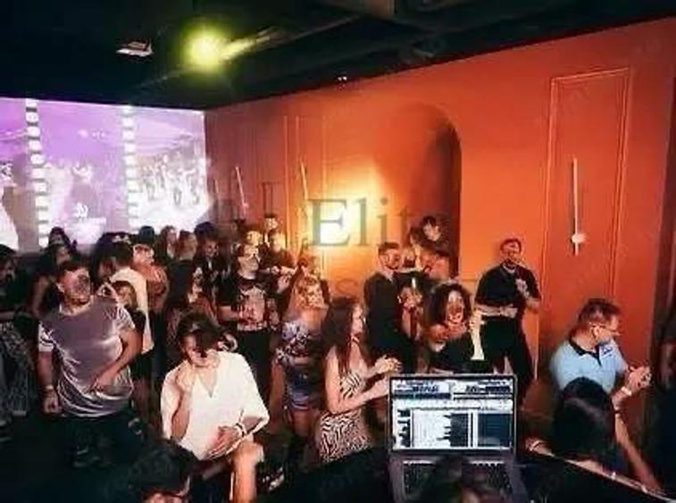 Club - Spatiu Comercial de vanzare ultracentral in Oradea - 3