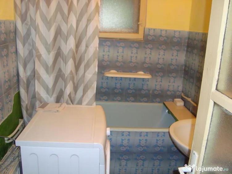 dau inchirie o camera cu loc de gatit si baie la casa cu intrare separata - 7