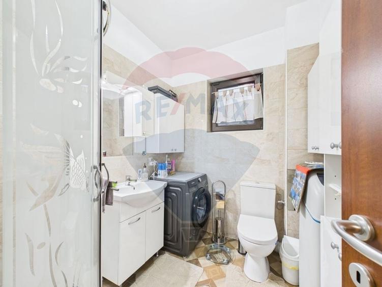 Casă / Vilă cu 5 camere de vânzare în zona Central - 14