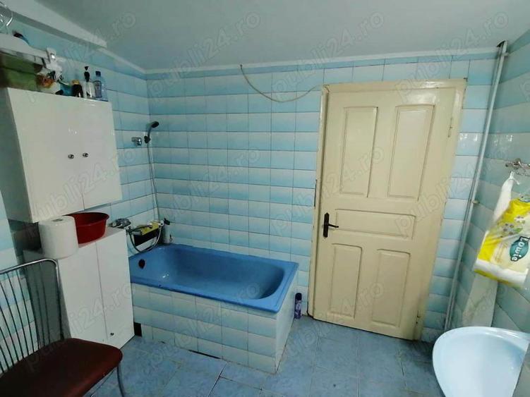 Apartament in centru, decomandat, mobilat, demisol inalt langa Banca Transilvania - 5