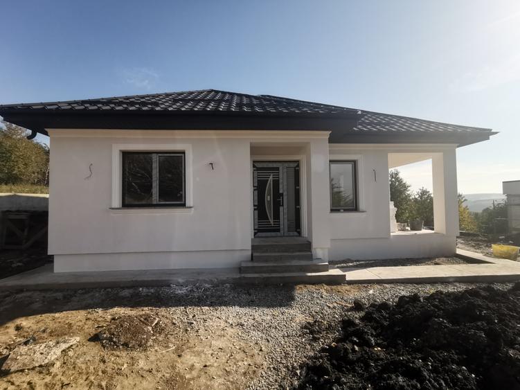 Predare la gata!Casa noua in Catamarasti Deal - 1