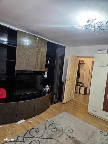 Garsoniera, zona Scoala nr. 8, cf.1, libera - 2