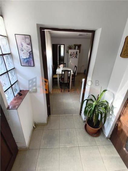 EXCLUSIVITATE! Casa tip parter zona 23 August - 8